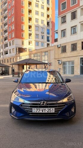 Hyundai Elantra-6
