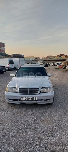 Mercedes C 220-1