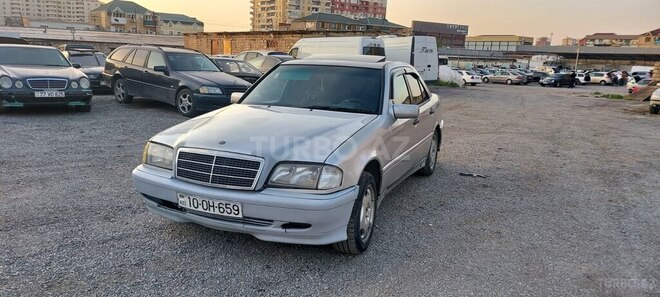 Mercedes C 220-8