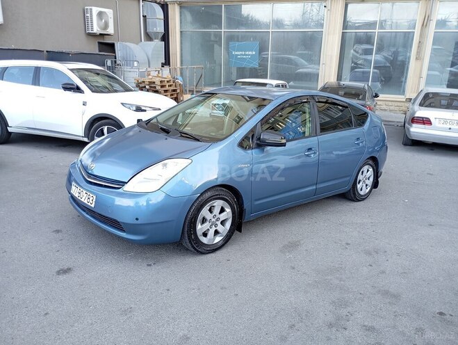 Toyota Prius-3