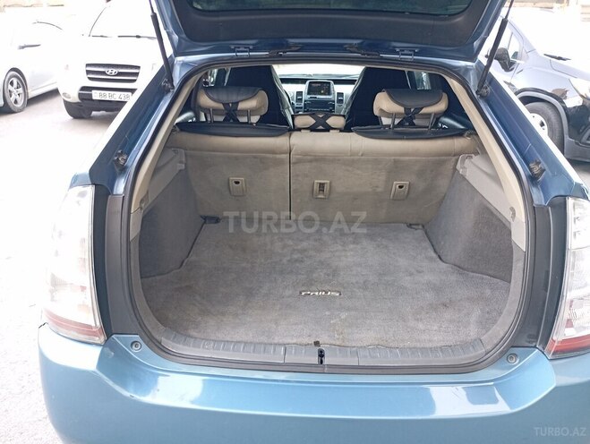 Toyota Prius-9