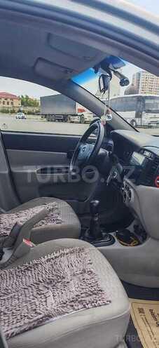 Hyundai Accent-7