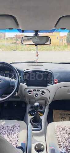 Hyundai Accent-3