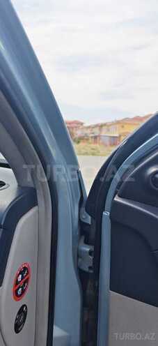 Hyundai Accent-9