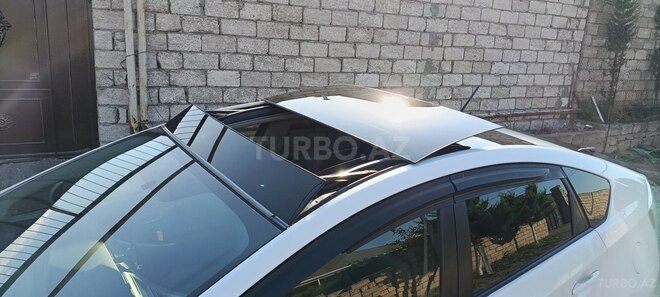 Toyota Prius-6