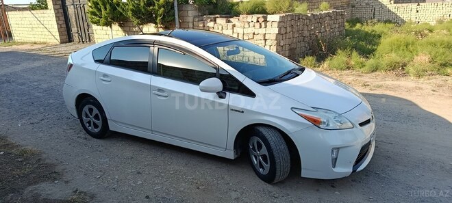 Toyota Prius-4