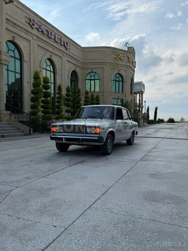 LADA (VAZ) 2107-2