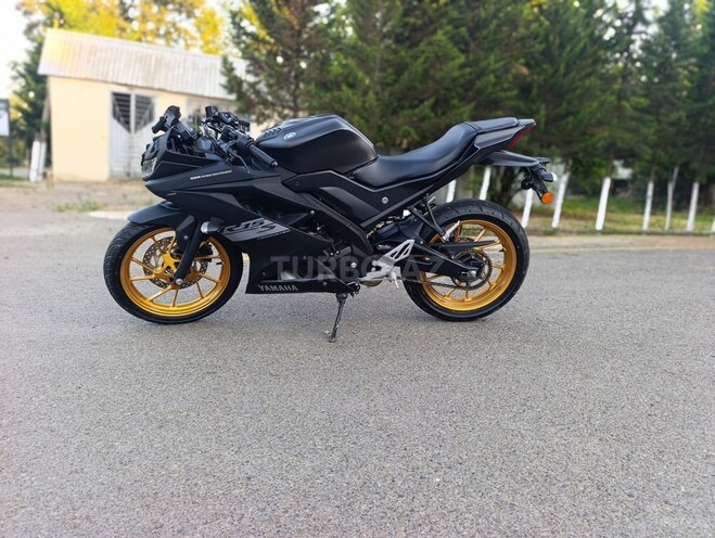 Yamaha R15-2
