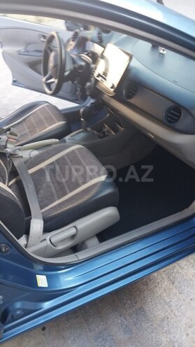 Honda Insight-5