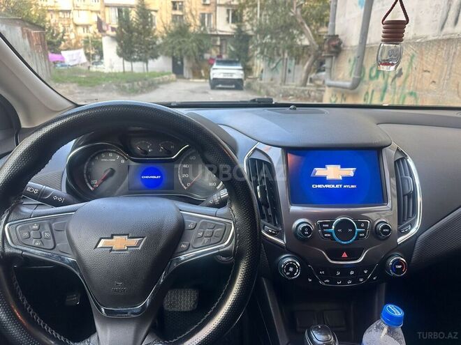 Chevrolet Cruze-14