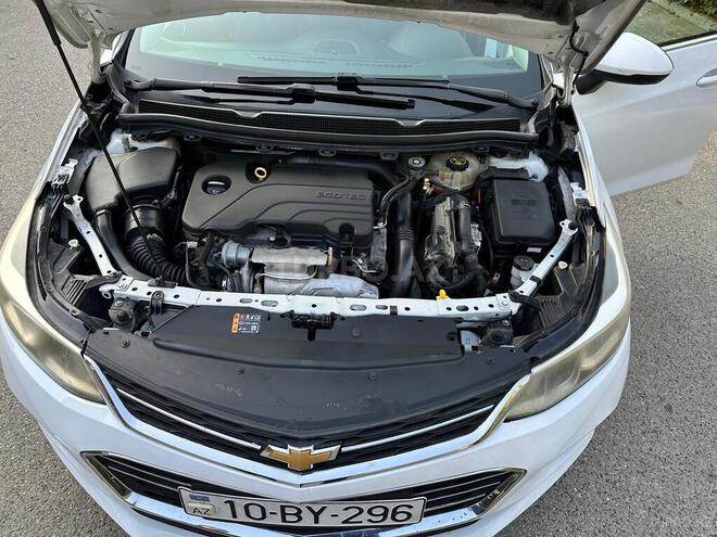 Chevrolet Cruze-13