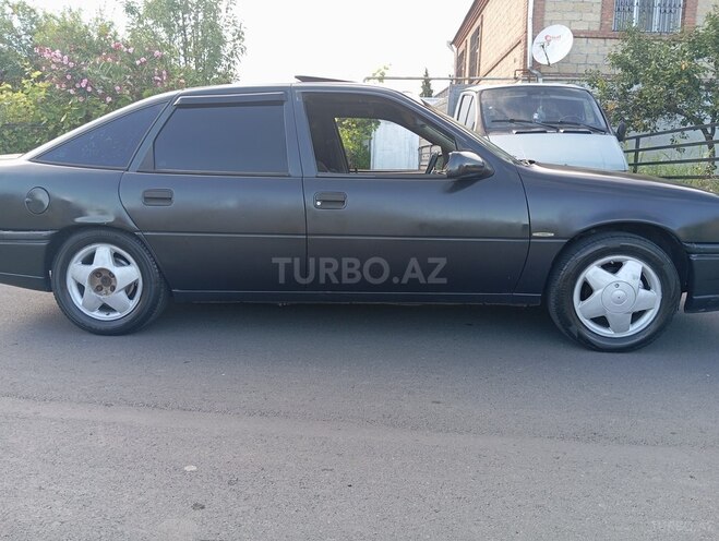 Opel Vectra-2