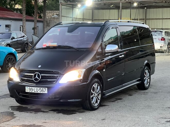 Mercedes Viano-3