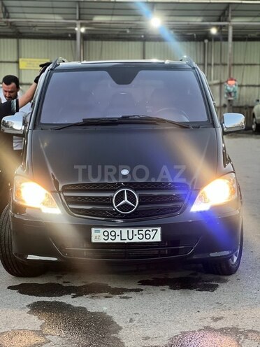 Mercedes Viano-4