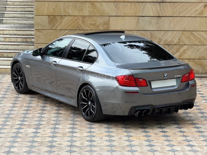 BMW 528-9
