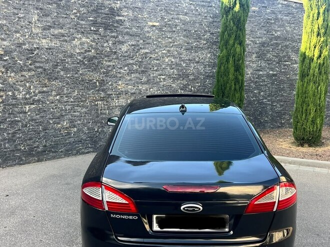 Ford Mondeo-10