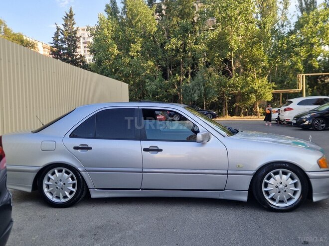 Mercedes C 200-4