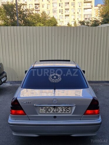 Mercedes C 200-2