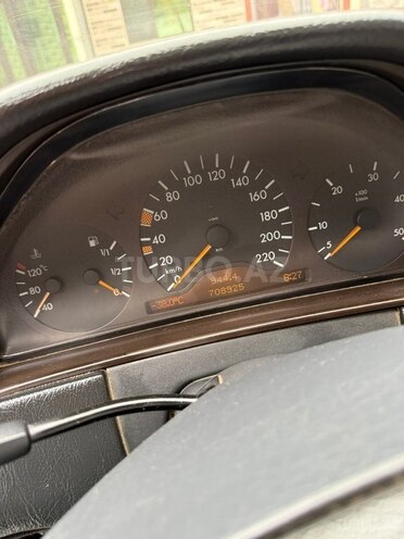 Mercedes E 290-18