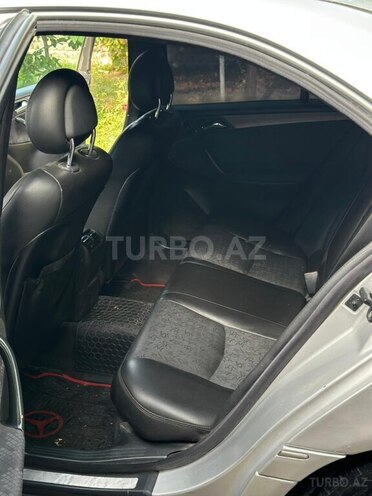 Mercedes C 200-11