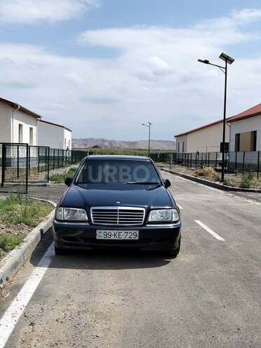 Mercedes C 240-1