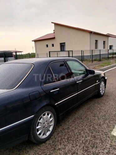 Mercedes C 240-4