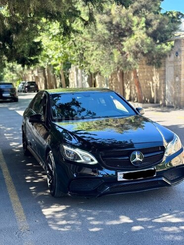 Mercedes E 220-1