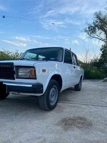 LADA (VAZ) 2107-2