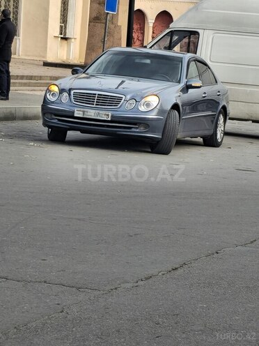 Mercedes E 220-4