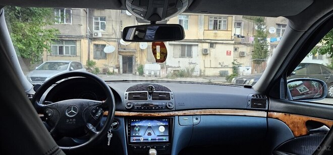 Mercedes E 220-14