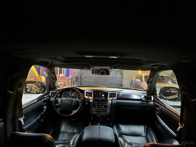 Lexus LX 570-18