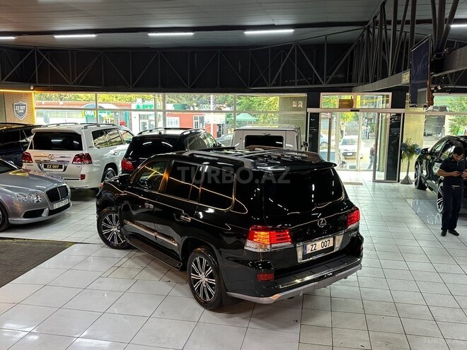Lexus LX 570-12