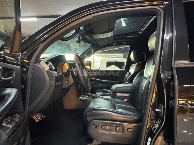 Lexus LX 570-14