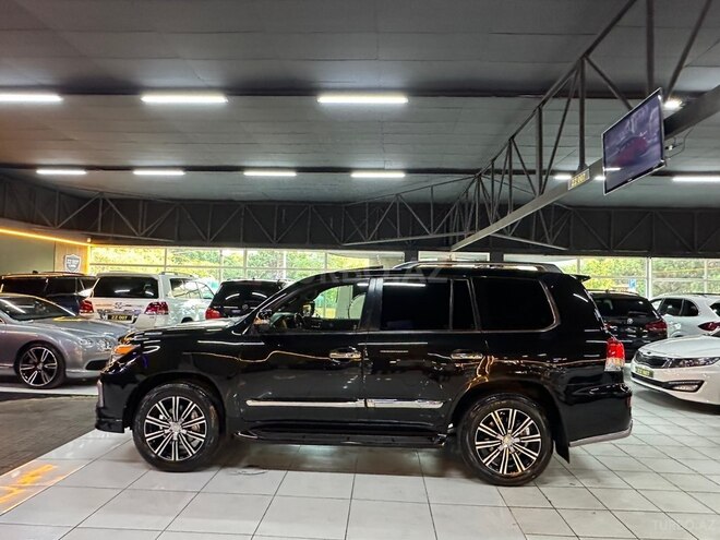 Lexus LX 570-9