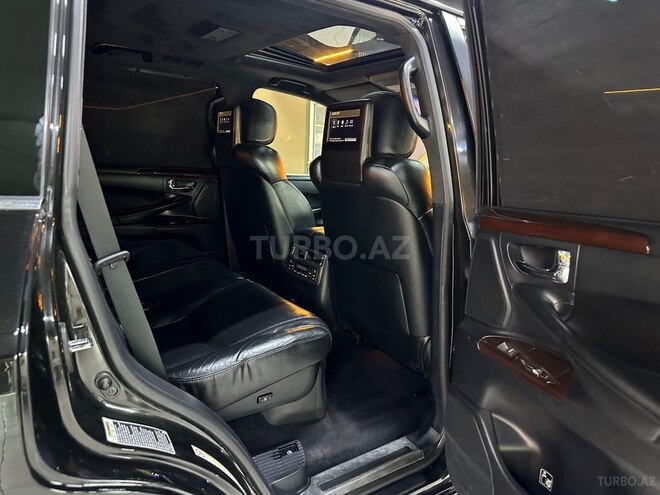 Lexus LX 570-15