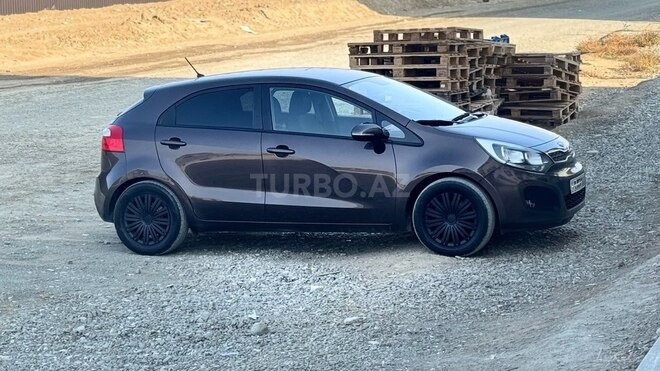 Kia Rio-2