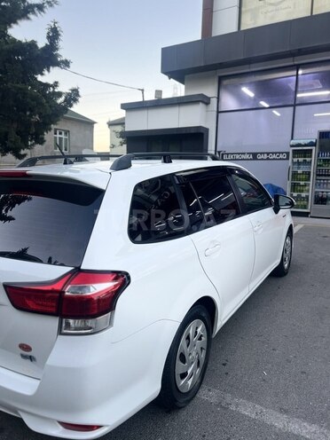 Toyota Corolla Fielder-6