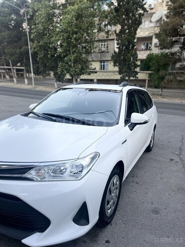 Toyota Corolla Fielder-4
