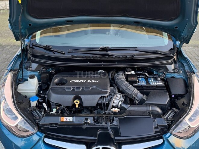 Hyundai Avante-11