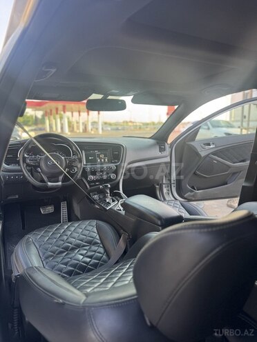 Kia Optima-11