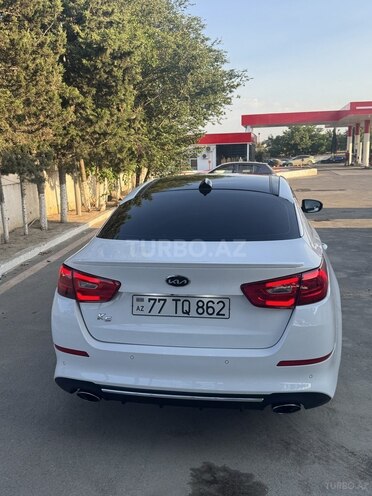 Kia Optima-4