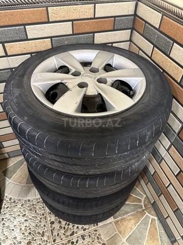 Kia Rio-18