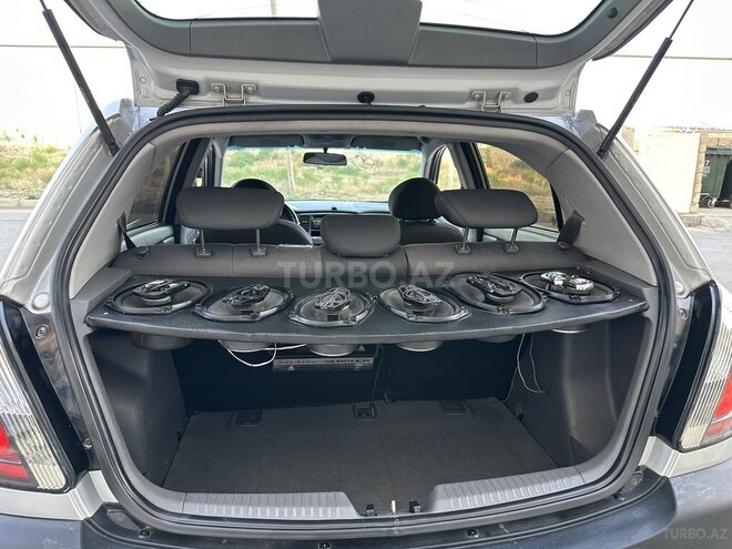 Kia Rio-12