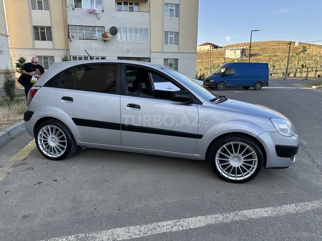 Kia Rio-8