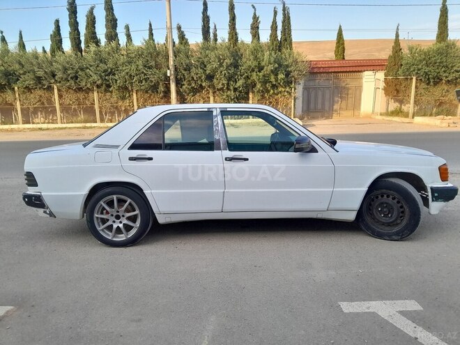 Mercedes 190-7
