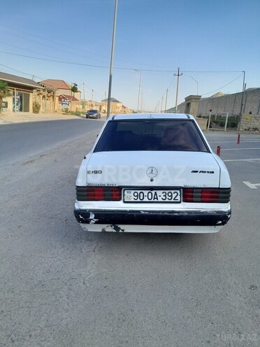 Mercedes 190-12