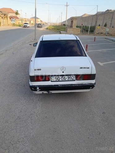 Mercedes 190-13