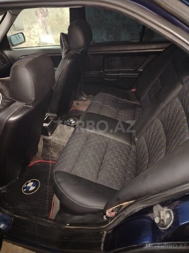 BMW 320-12