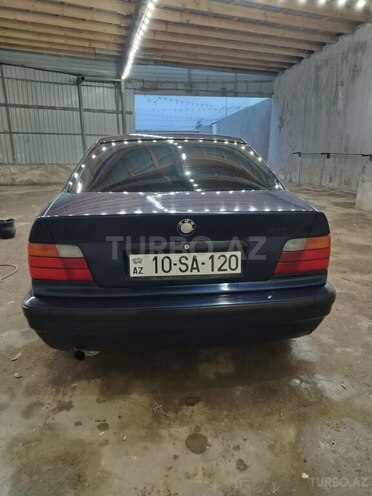 BMW 320-10