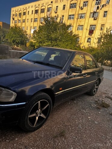 Mercedes C 180-4